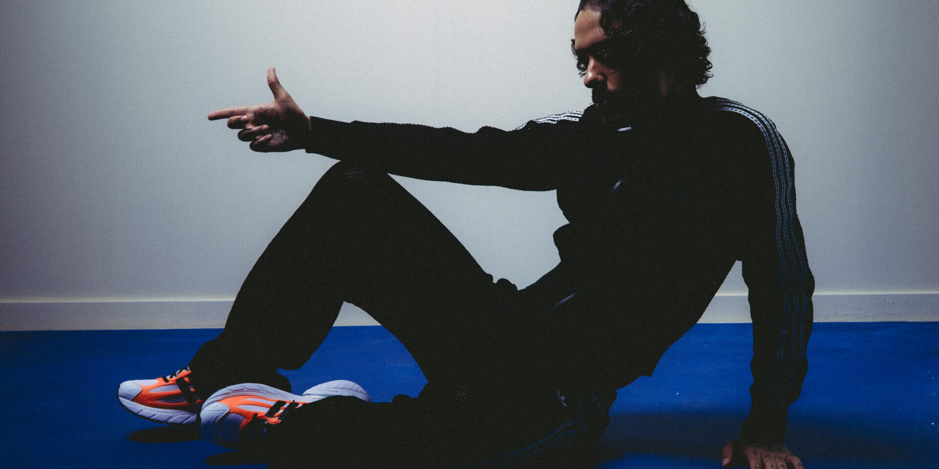 archive-blog-alex-interview-banner archive-blog-alex-interview-banner